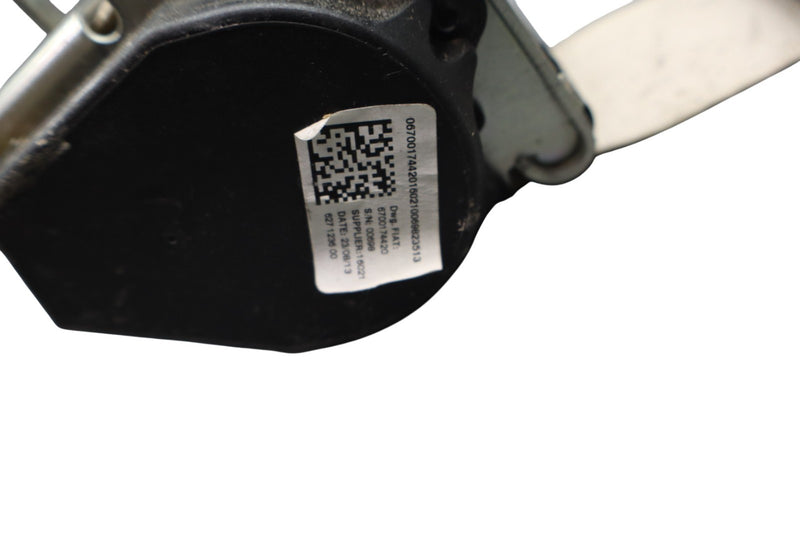 Load image into Gallery viewer, 14-22 Maserati Ghibli M157 Rear 2nd Row Center Seat Belt Retractor 627123600 Oem

