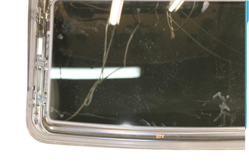 Load image into Gallery viewer, 06-13 Mercedes X164 GL350 ML550 R350 Sunroof Sun Roof Glass 2517800021 OEM
