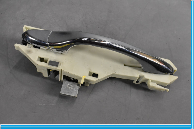 Load image into Gallery viewer, 04-09 Jaguar X350 XJ8 Front Right Passenger Side Seat Exterior Door Handle Oem
