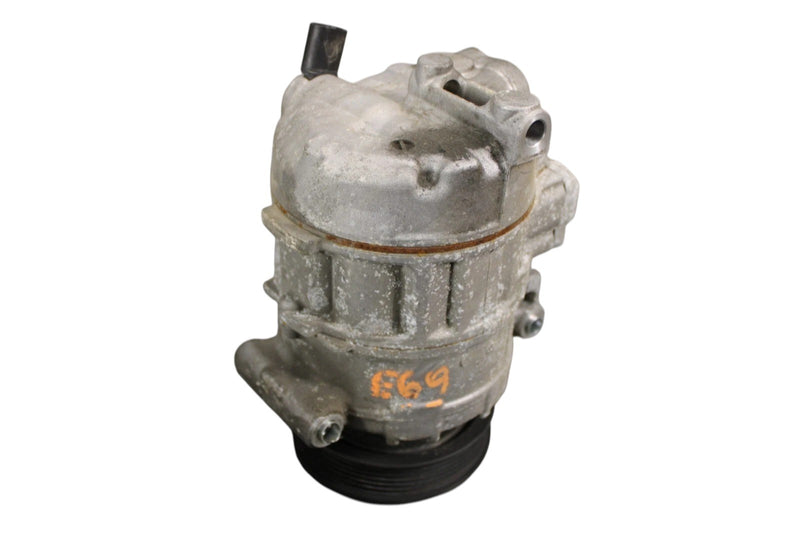 Load image into Gallery viewer, 09-17 Volkswagen CC A/C AC Air Conditioning Compressors Assembly 1K0820859 Oem

