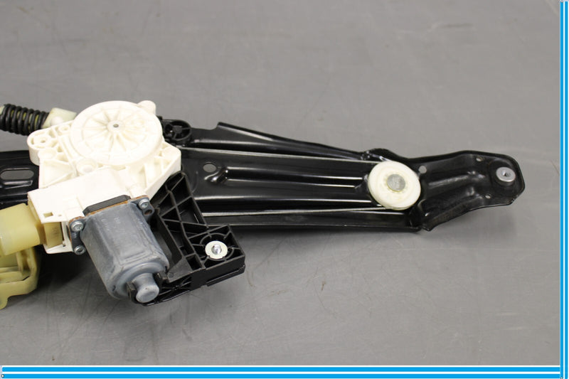 Load image into Gallery viewer, 09-15 BMW 750i 750Li F01 Rear Right Passenger Side Door Window Regulator Oem
