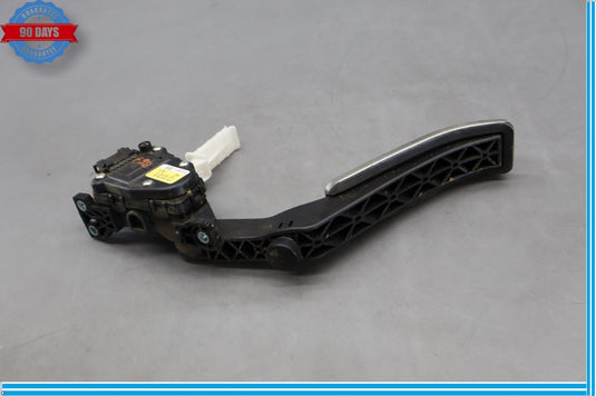 11-18 Volkswagen VW Touareg Engine Gas Accelerator Acceleration Pedal Oem