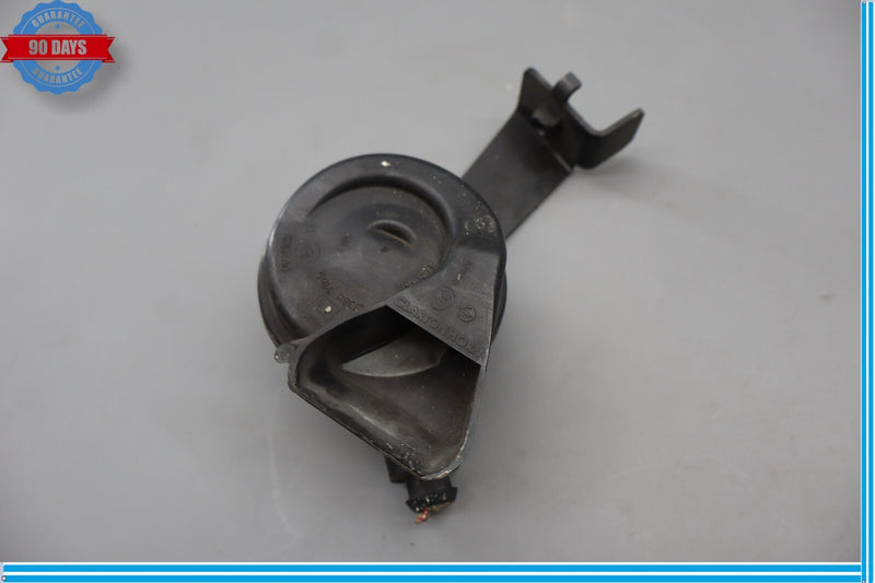 Load image into Gallery viewer, 11-20 Audi A7 Quattro S8 Right Side Low Note Tone Horn Signal &amp; Bracket Oem
