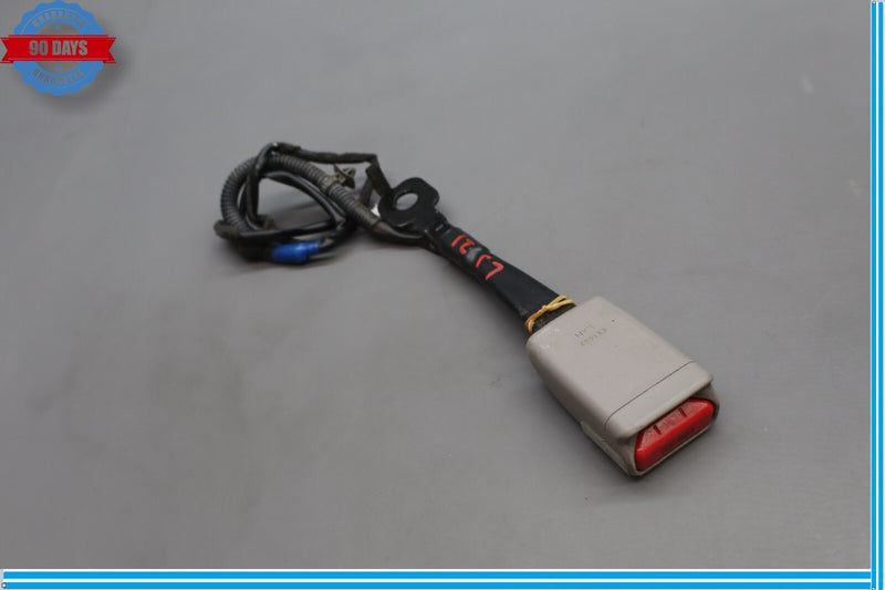 Load image into Gallery viewer, 15-16 Hyundai Genesis Front Left Driver Side Seat Belt Seatbelt Retractor Oem

