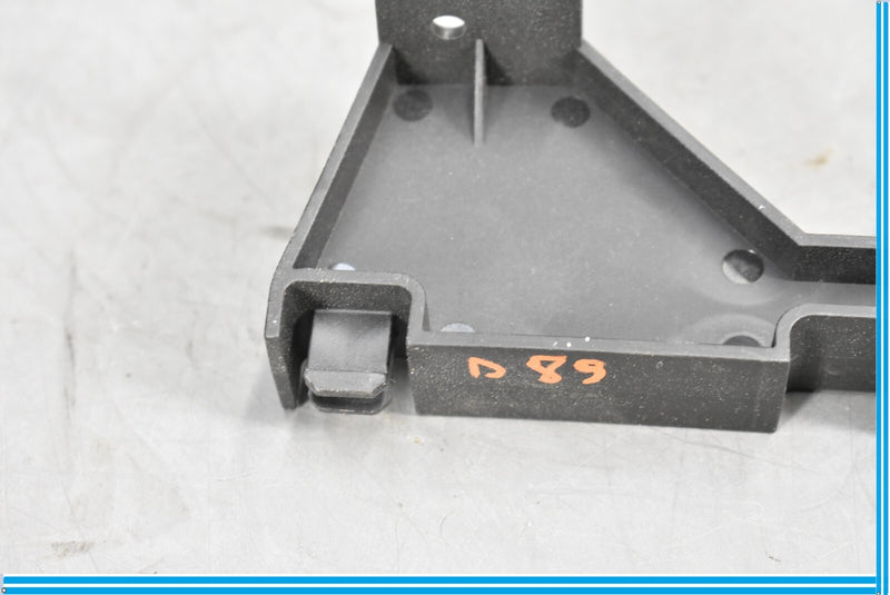 Load image into Gallery viewer, 12-18 Mercedes E350 CLS550 Rear Left Driver Side Support Panel Top Oem
