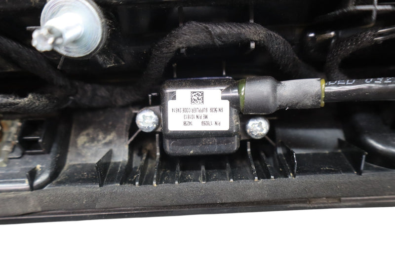 Load image into Gallery viewer, 14-17 Maserati Ghibli Trunk Deck Lid License Light Lamp Molding Cover Oem
