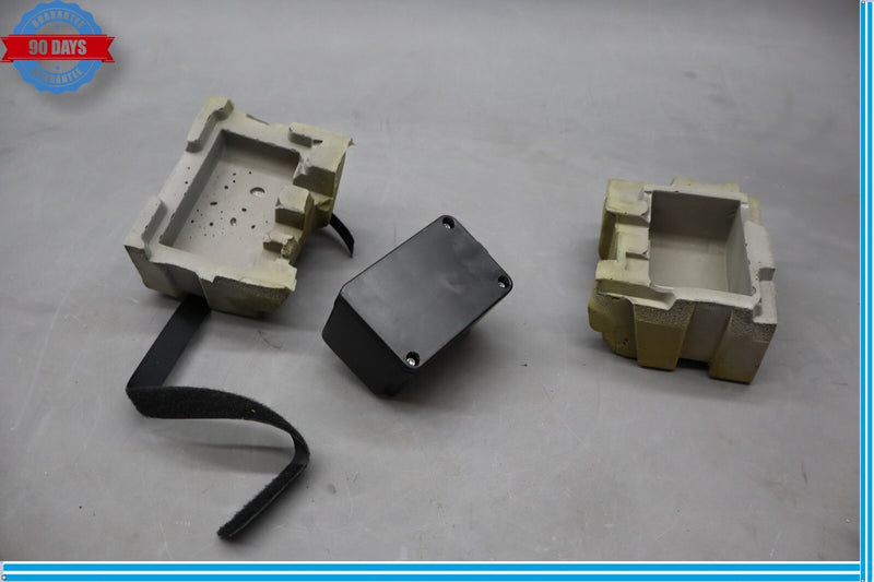 Load image into Gallery viewer, 10-17 Mercedes W207 E350 E550 Seat Control Vacuum Pump Module Unit Oem
