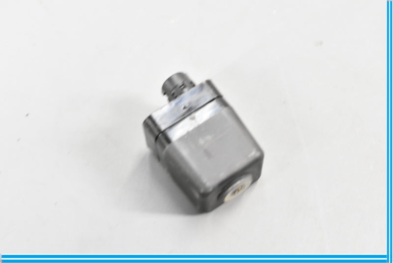 Load image into Gallery viewer, 11-14 Audi A8 Quattro Rear View Backup Parking Camera 8K0980551B Oem
