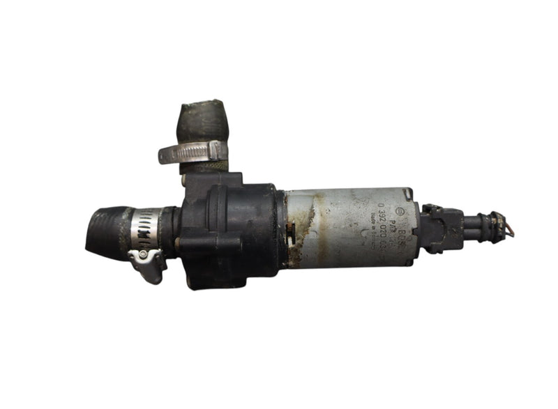 Load image into Gallery viewer, 04-19 Maserati Quattroporte M139 Auxiliary Circulation Coolant Water Pump Oem
