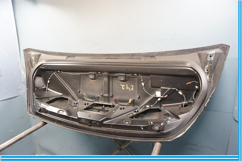 Load image into Gallery viewer, 04-07 BMW 645Ci 650i E63 E64 Trunk Liftgate Lid Panel Assembly Black Oem

