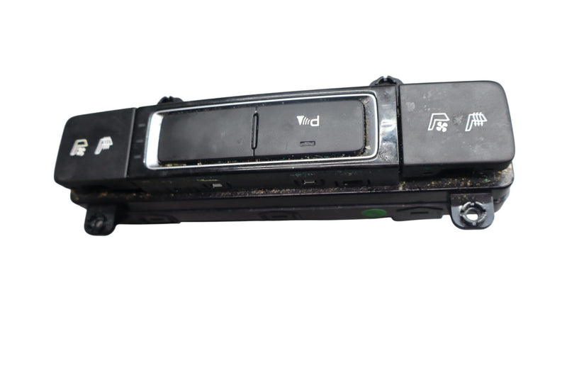 Load image into Gallery viewer, 15-16 Hyundai Genesis Center Console Heated Seats Control Switch Panel Oem
