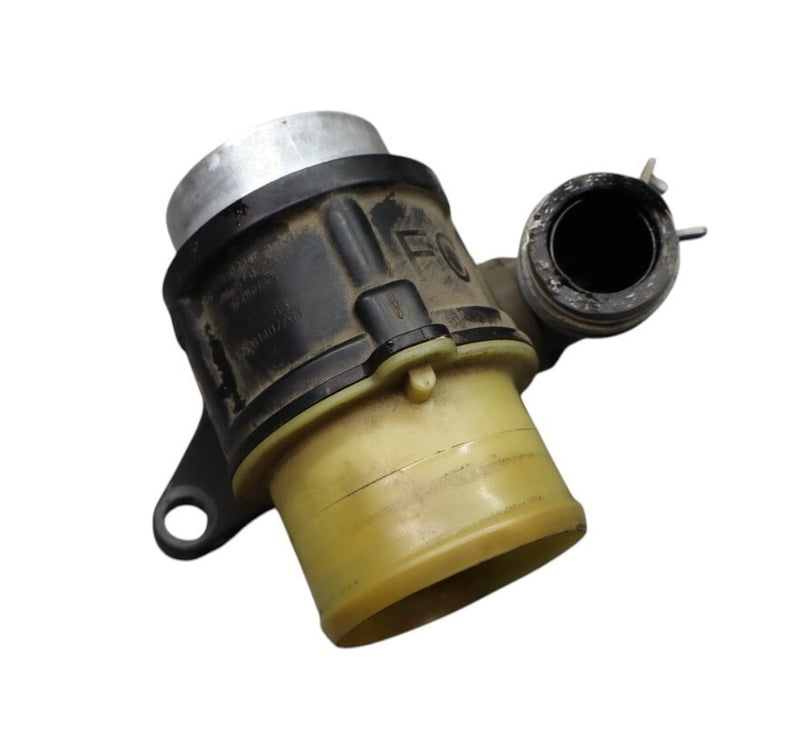 Load image into Gallery viewer, 17-19 Alfa Romeo Giulia Engine Egr Emission System Vacuum Pump 05281407AB Oem
