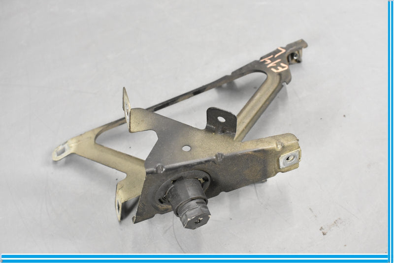 Load image into Gallery viewer, 09-15 BMW 750i 750Li Front Left Driver Side Fender Support Mount Bracket Oem
