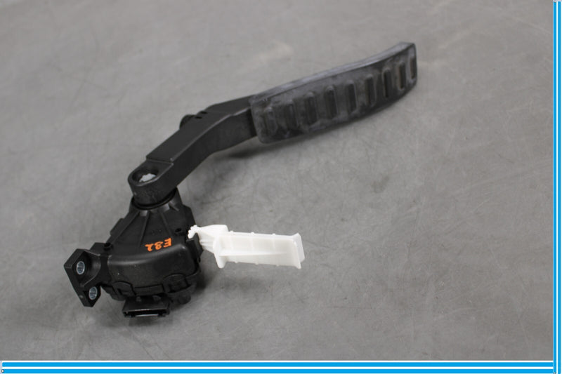 Load image into Gallery viewer, 11-18 Porsche Cayenne Gas Pedal Acceleration Accelerator Throttle Sensor Oem
