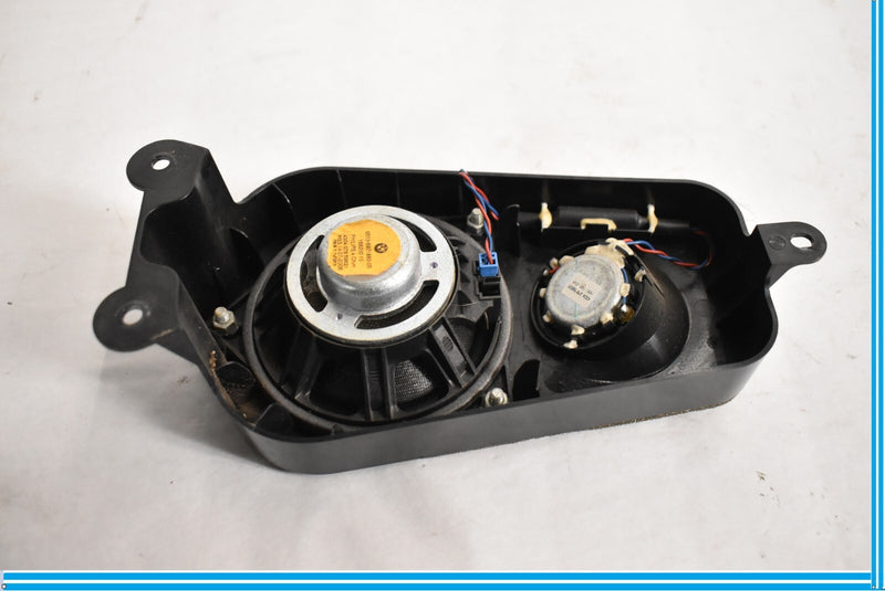 Load image into Gallery viewer, 07-10 BMW X5 E70 OEM REAR D PILLAR TRUNK SPEAKER SPEAKERS
