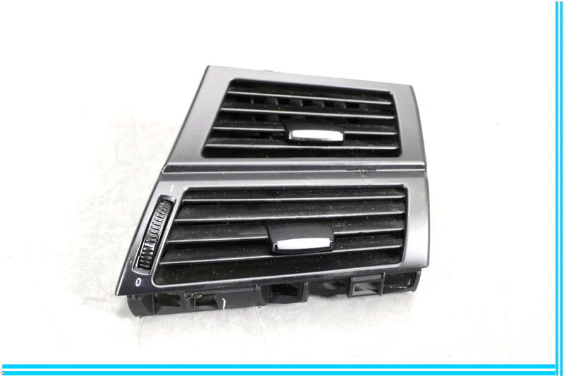 Load image into Gallery viewer, 07-13 BMW X5 E70 Right Passenger Dash Ac Heater Air Vent Grille 7161804 Oem

