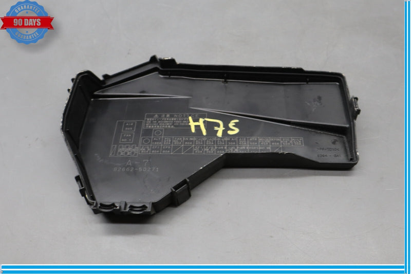 Load image into Gallery viewer, 07-17 Lexus LS460 Power Supply Distribution Fuse Block Box Lid 8266250271 Oem
