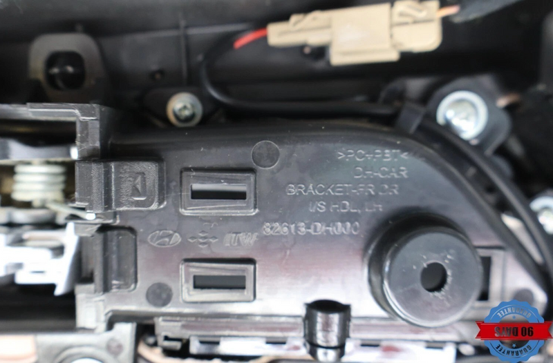 Load image into Gallery viewer, 15-20 Hyundai Genesis G80 Front Left Driver Side Interior Door Panel Trim Oem
