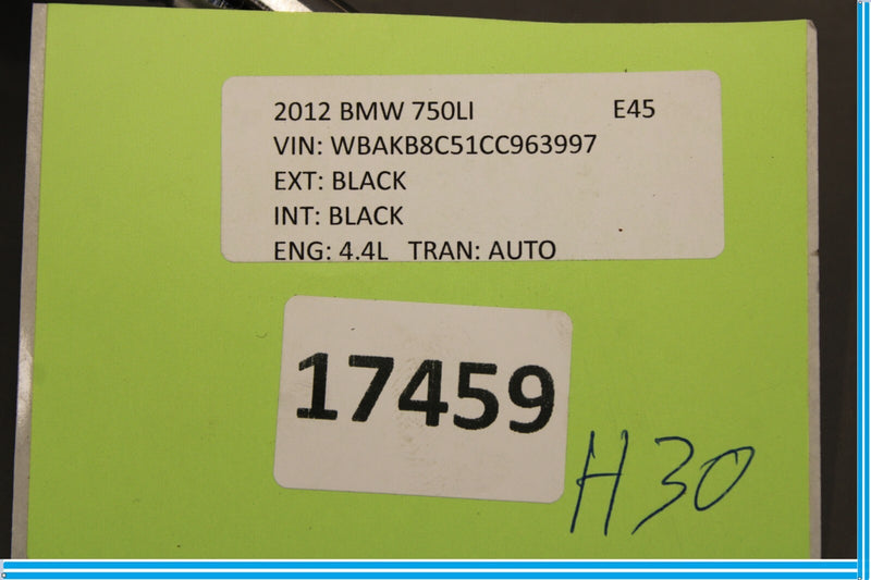 Load image into Gallery viewer, 09-15 BMW 750Li 750i F01 F02 Rear Right Passenger Seat Headrest Head Rest Oem
