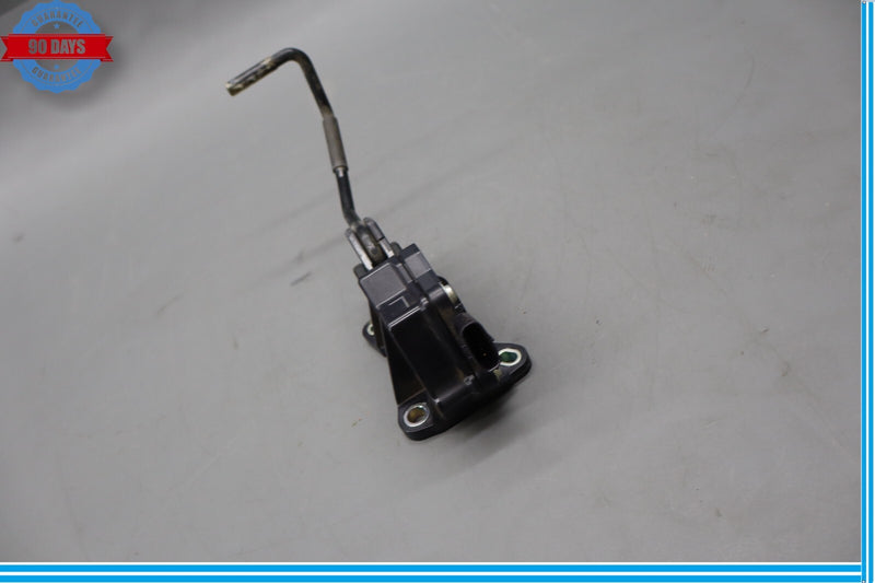 Load image into Gallery viewer, 07-12 Lexus XF40 LS460 Gas Acceleration Pedal Accelerator Sensor 78110-50010 Oem
