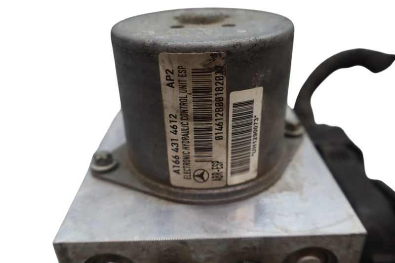 Load image into Gallery viewer, 12-19 Mercedes GL450 GL550 X166 ABS Anti Lock Brake Pump Hydraulic Oem
