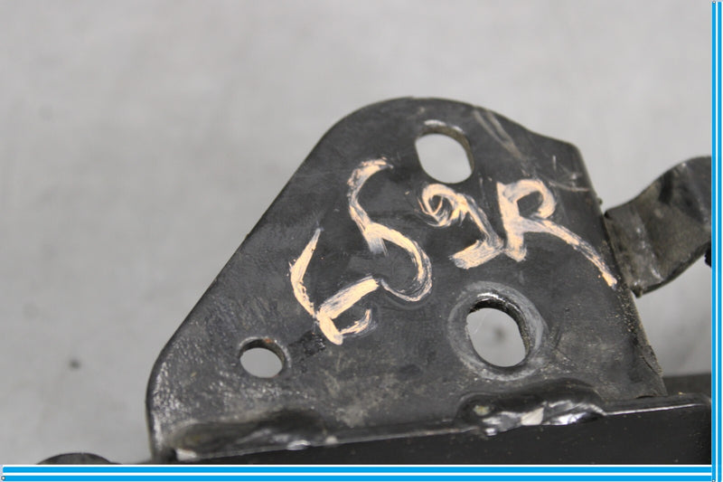 Load image into Gallery viewer, 11-18 Audi A8 Quattro Right Passenger Side Subframe Sub Frame Mount Bracket Oem
