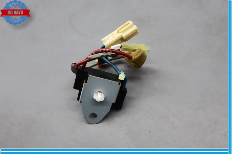 Load image into Gallery viewer, 07-09 Lexus LS460 LS460 XF40 Radio Receiver Noise Filter Unit 90980-05373 Oem
