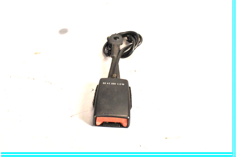 Load image into Gallery viewer, 03-11 Mercedes CLS550 CLS55 AMG E550 W219 Front Right Seat Belt Buckle Oem
