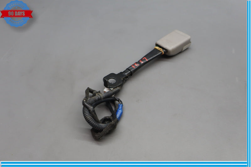 Load image into Gallery viewer, 15-16 Hyundai Genesis Front Left Driver Side Seat Belt Seatbelt Retractor Oem
