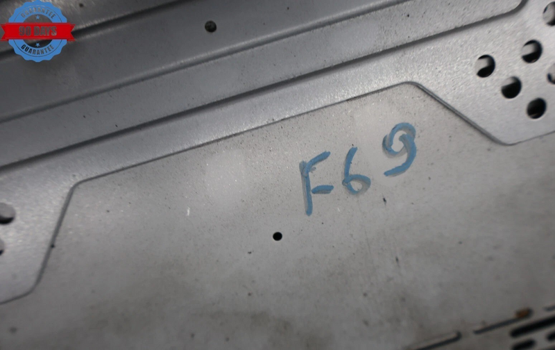 Load image into Gallery viewer, 90-02 Mercedes 500SL 300SL Dual Stereo Audio CD Changer Media Player XDM6400 Oem
