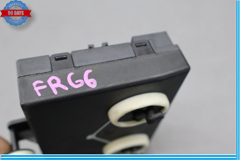 Load image into Gallery viewer, 2012 Porsche Cayenne 958 Front Right Passenger Side Door Control Module ECU Oem

