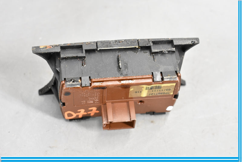 Load image into Gallery viewer, 11-17 Volkswagen VW Touareg Center Console Traction Control Switch Button Oem
