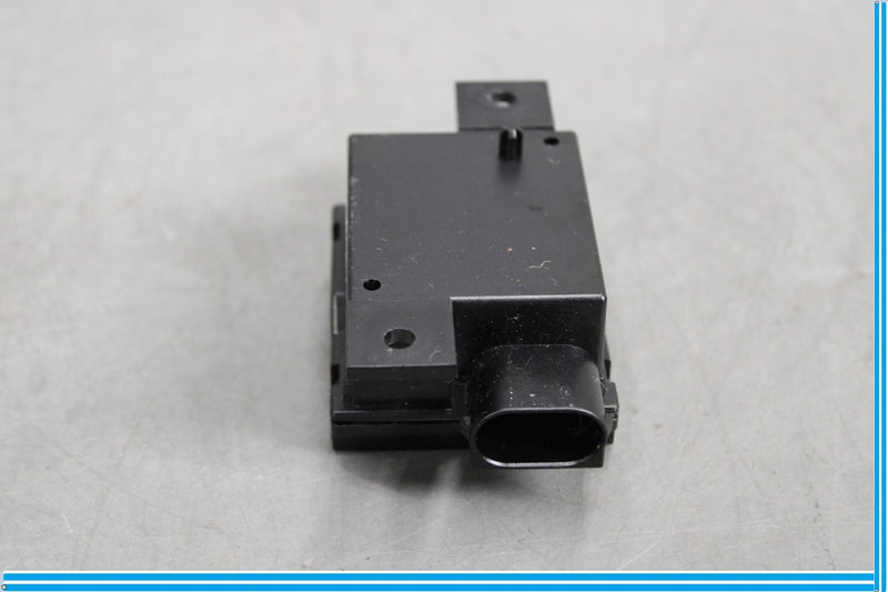 Load image into Gallery viewer, 03-12 Mercedes R230 SL550 SL500 Seat Belt Seatbelt Tension Sensor Oem
