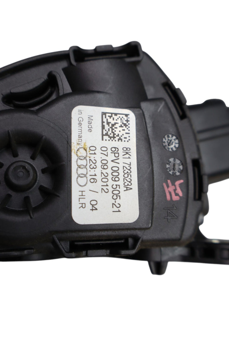 Load image into Gallery viewer, 08-18 Audi A6 A6 Quattro Gas Accelerator Throttle Pedal Black 8K1723523 Oem
