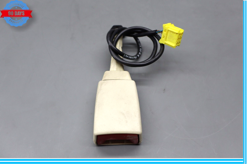 Load image into Gallery viewer, 03-06 Mercedes R230 SL500 SL55 AMG Front Right Side Seat Belt Buckle Oem
