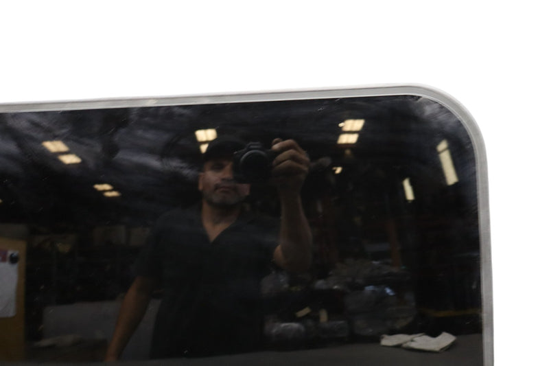 Load image into Gallery viewer, 12-18 Audi A7 Quattro S7 Sun Roof Moonroof Window Glass Panel 4G8877071 Oem
