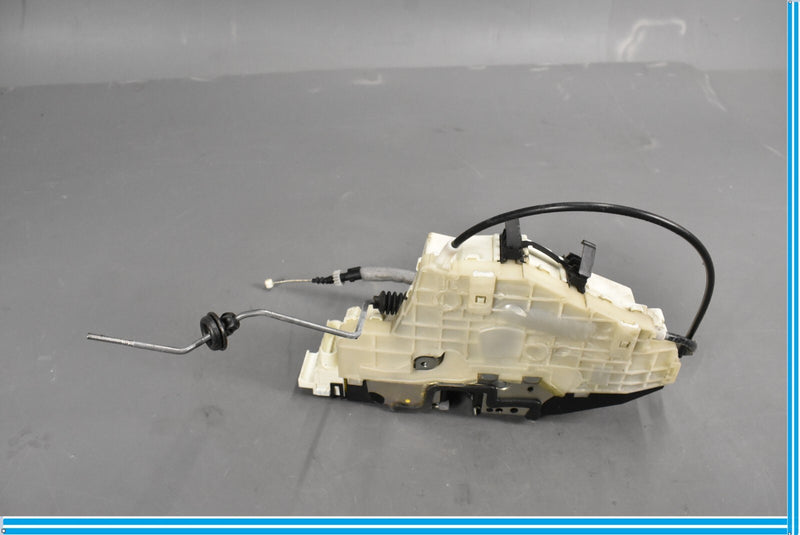 Load image into Gallery viewer, 07-13 Mercedes S550 S400 W221 Rear Left Door Lock Latch Actuator Keyless Oem
