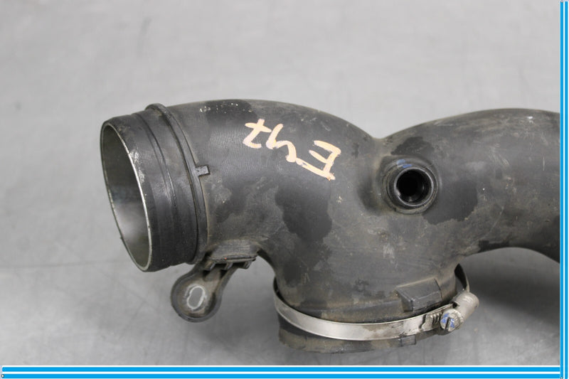 Load image into Gallery viewer, 11-12 Audi A8 Center Air Intake Hose Tube Suction Pipe 4H0129711D Oem
