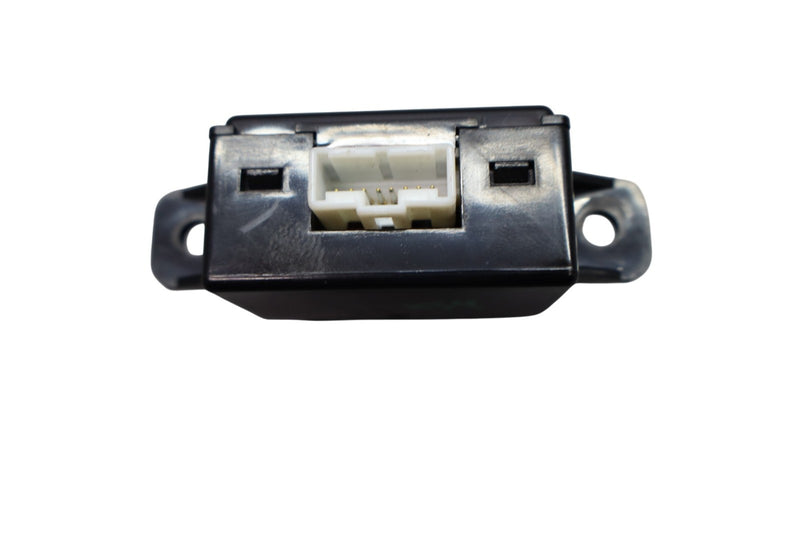 Load image into Gallery viewer, 11-17 Infiniti QX56 QX80 AUX Auxiliary Audio Video Jack RCA Input Oem
