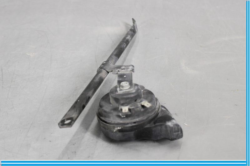 Load image into Gallery viewer, 03-06 Mercedes SL500 SL600 Right High Tone Signal Alarm Siren Horn Bosch Oem
