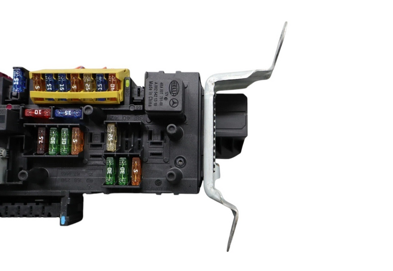 Load image into Gallery viewer, 10-18 Mercedes W218 CLS550 E350 E400 Rear SAM Fuse Box Relay Control Oem
