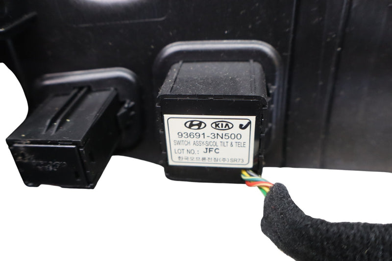 Load image into Gallery viewer, 14-16 Hyundai Equus SIG Lower Steering Column Cover Shield Trim 84856-3N800 Oem
