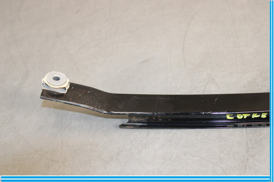 10-16 Mercedes E350 E550 Rear Right Quarter Glass Division Bar Molding Oem