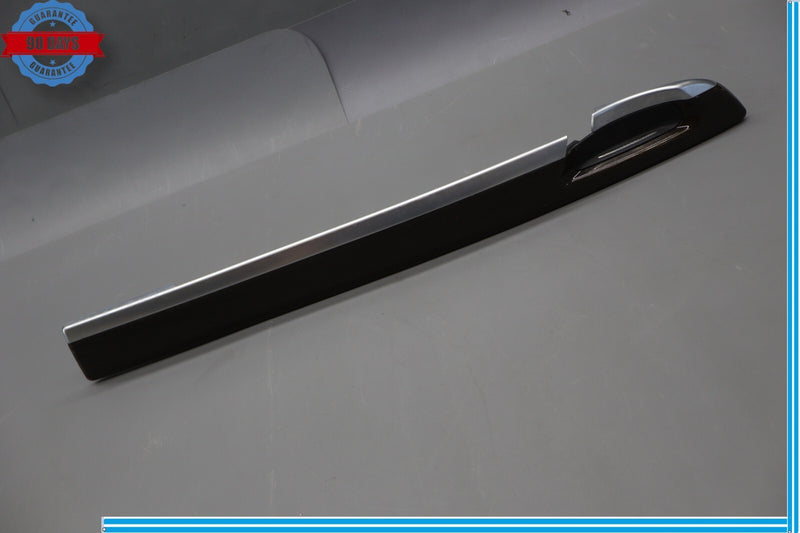 Load image into Gallery viewer, 09-15 BMW 750Li xDrive Front Right Side Interior Door Panel Trim Oem
