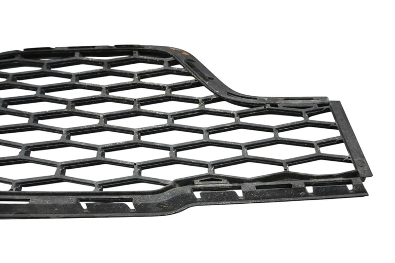 Load image into Gallery viewer, 14-17 Maserati Ghibli Front Left Side Bumper Mesh Grille Bezel Cover Oem
