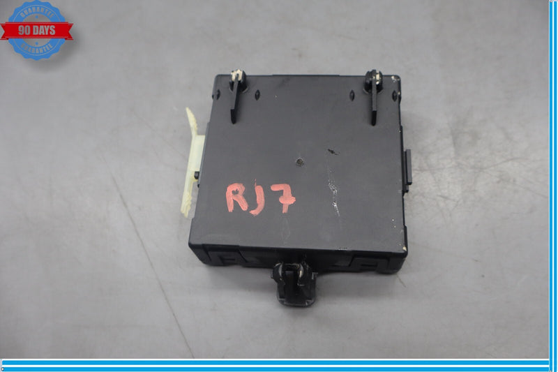 Load image into Gallery viewer, 2012 Mercedes R172 SLK250 SLK350 Right Passenger Side Door Control Module Oem
