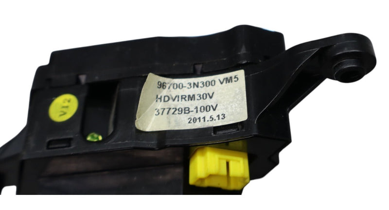 Load image into Gallery viewer, 11-13 Hyundai Equus Front Steering Wheel Cruise Control Switch 967003N300 Oem
