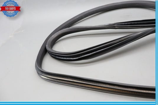 13-16 Mercedes GL450 GL550 Front Right Passenger Side Door Weather Strip Oem
