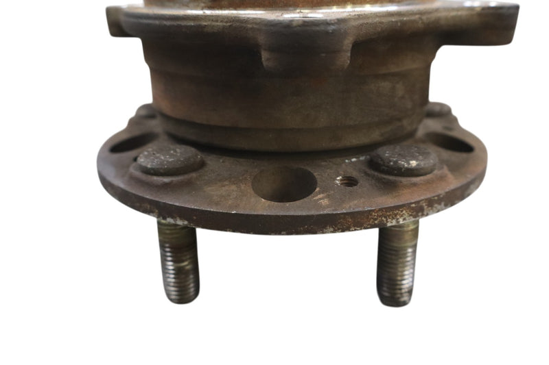 Load image into Gallery viewer, 15-17 Hyundai Genesis G80 Front Left Side Wheel Hub Bearing Assembly Oem
