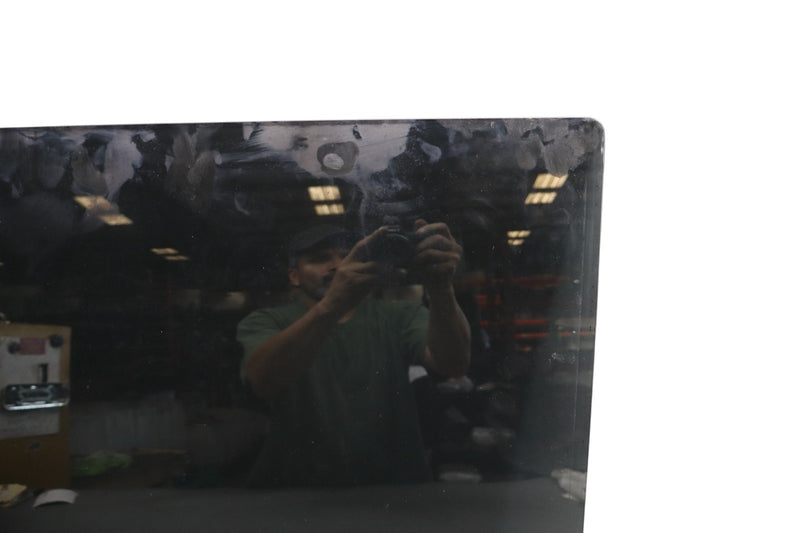 Load image into Gallery viewer, 11-17 Infiniti QX56 QX80 Rear Left Driver Side Door Window Glass 43R00073 Oem
